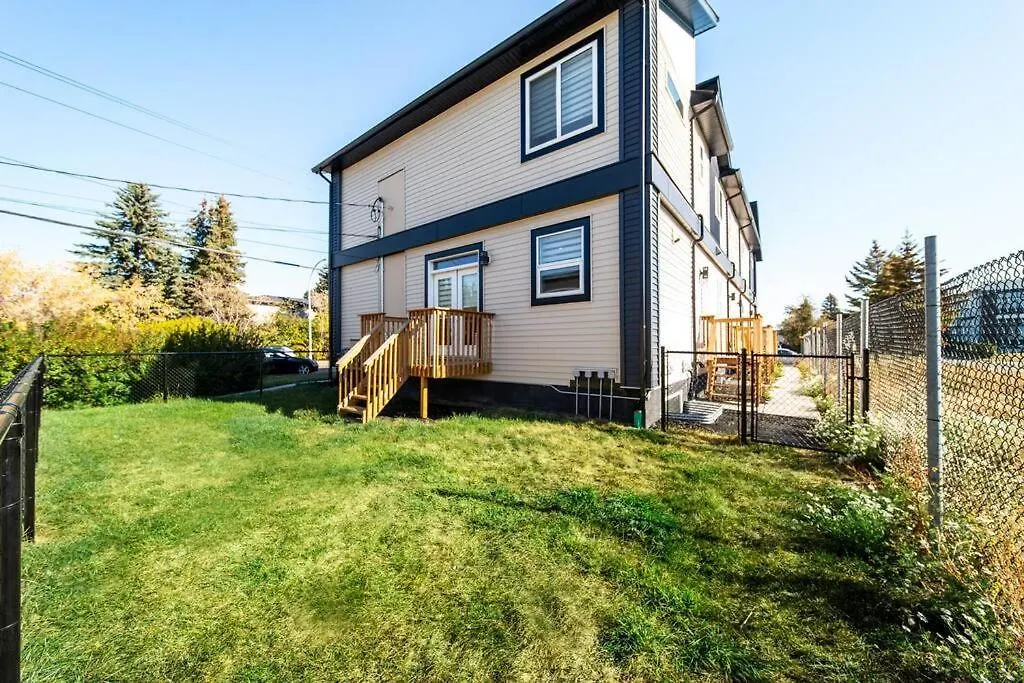 Nordic Retreat, 4Br, Min To Wem & Dt, Aircon & Fireplace, Sleeps 10! 埃德蒙顿 加拿大
