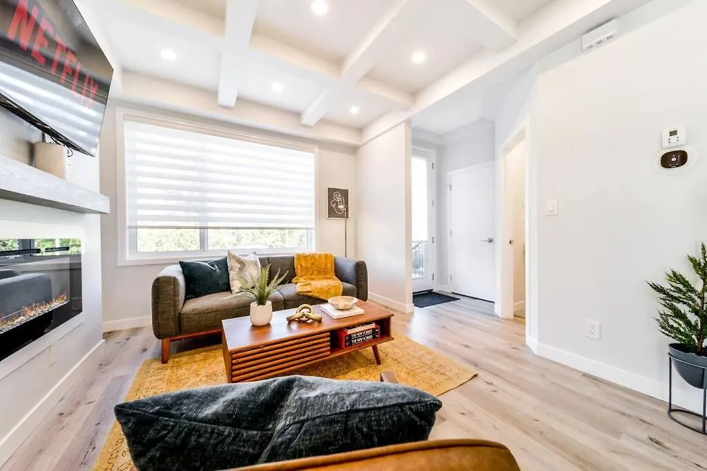 Nordic Retreat, 4Br, Min To Wem & Dt, Aircon & Fireplace, Sleeps 10! Edmonton 0*,