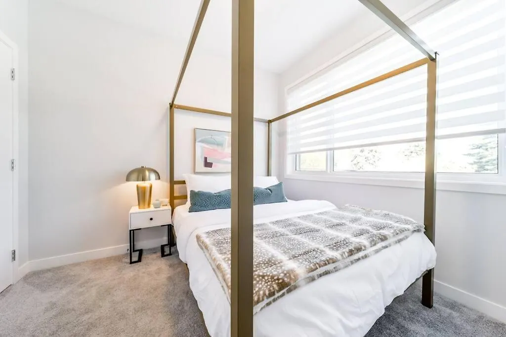 Nordic Retreat, 4Br, Min To Wem & Dt, Aircon & Fireplace, Sleeps 10! Edmonton
